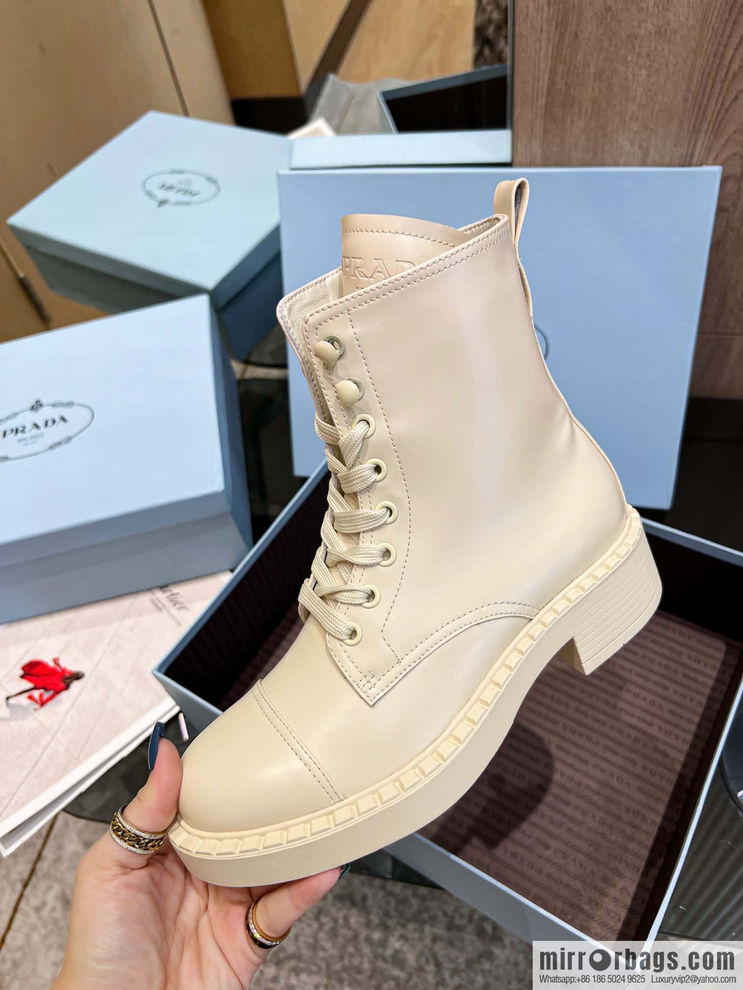 🐰🐰Top 🔝 2022SSS launched Prada boots series 🌲🌲 1 💥 PRADA early autumn and winter catwalk Internet celebrity with the same style