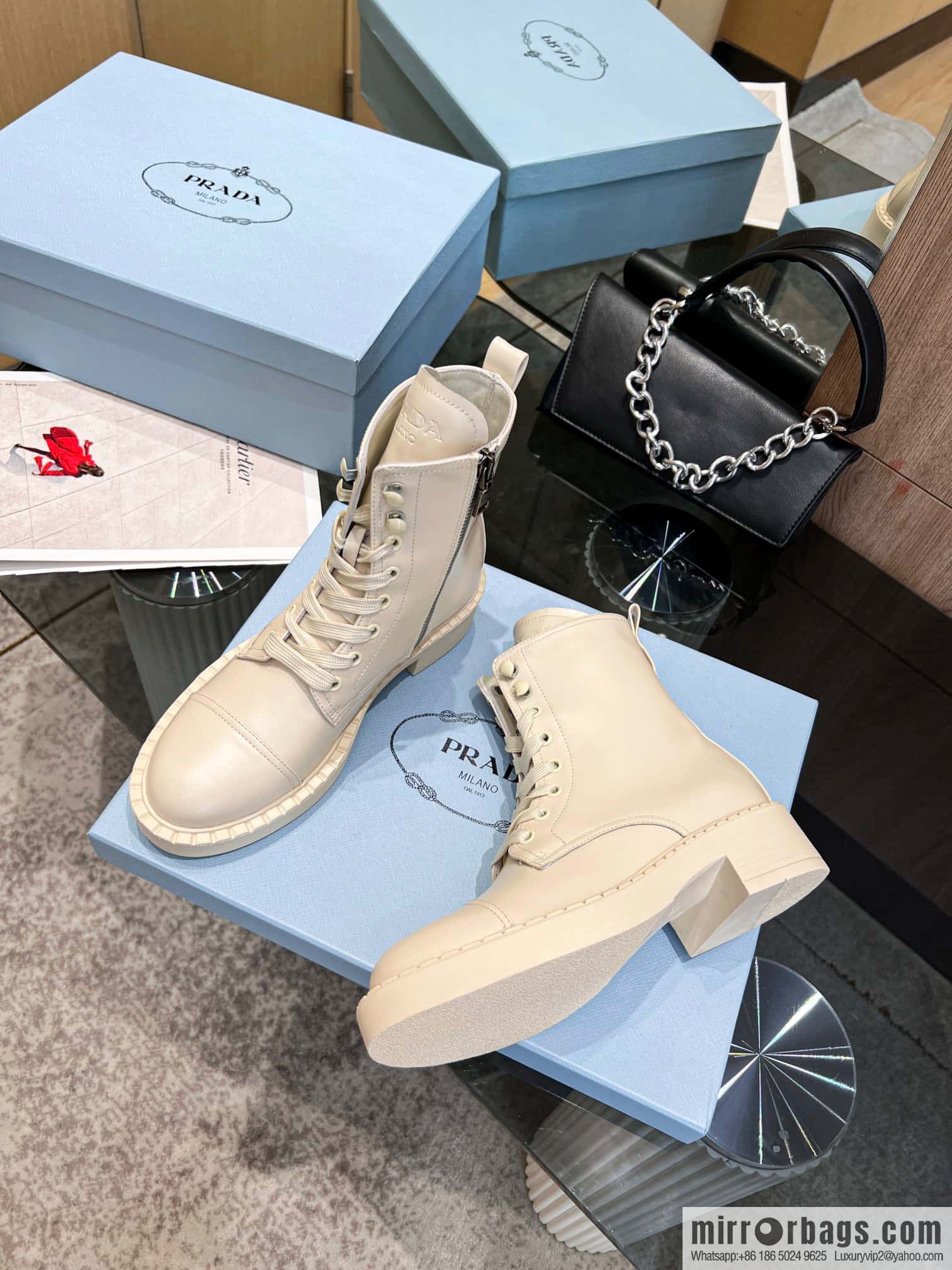 🐰🐰Top 🔝 2022SSS launched Prada boots series 🌲🌲 1 💥 PRADA early autumn and winter catwalk Internet celebrity with the same style
