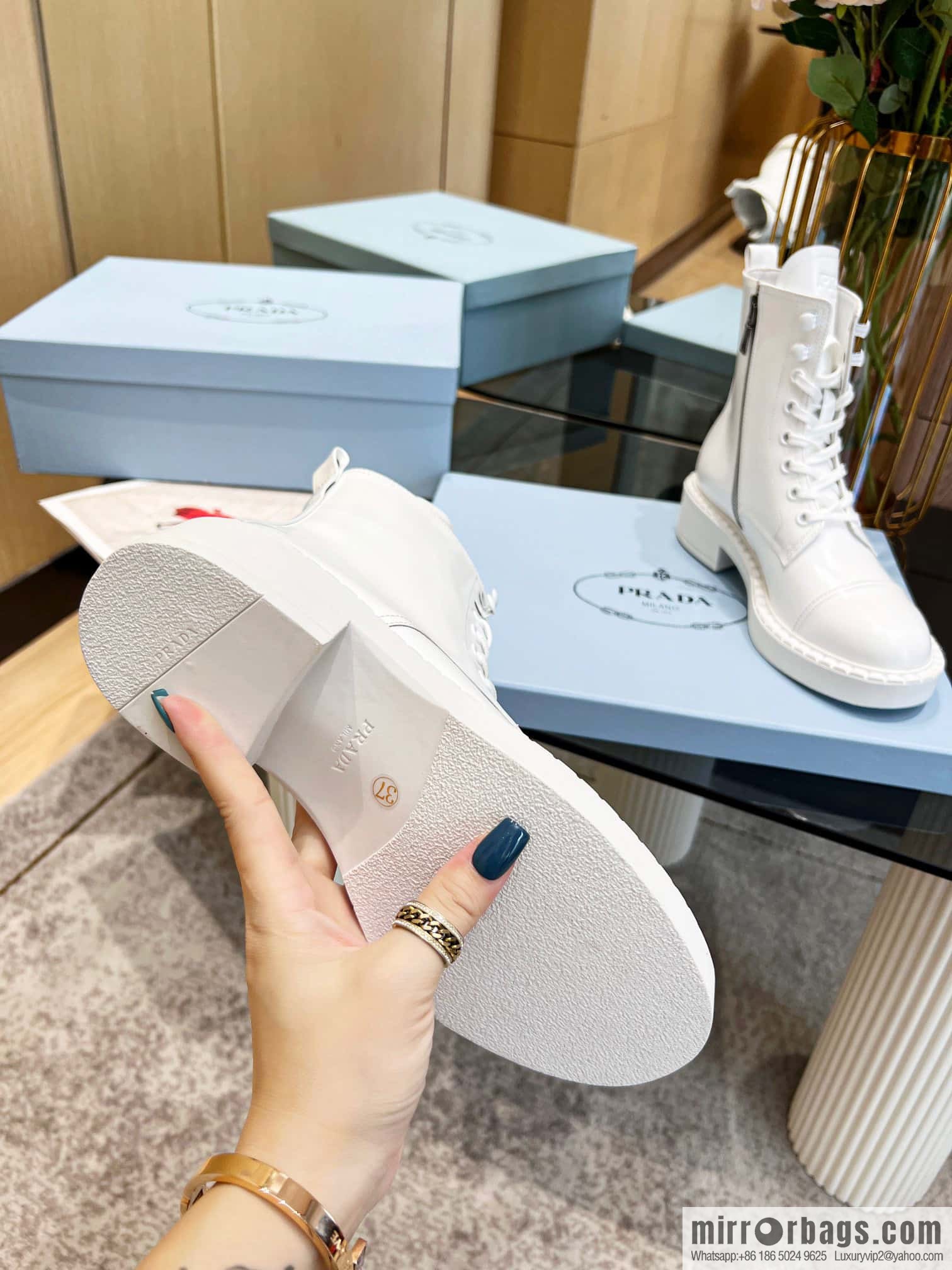 🐰🐰Top 🔝 2022SSS launched Prada boots series 🌲🌲 1 💥 PRADA early autumn and winter catwalk Internet celebrity with the same style
