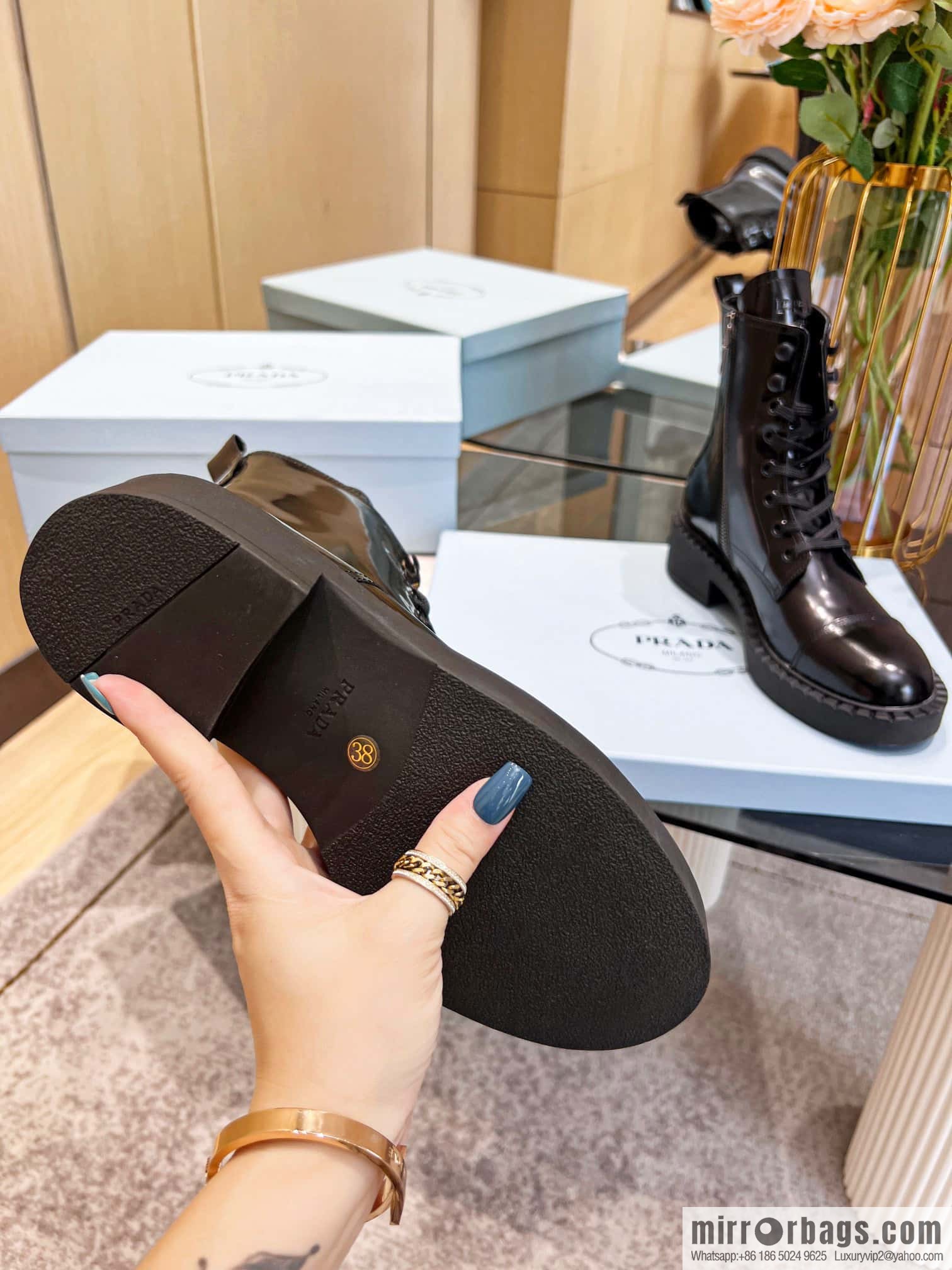🐰🐰Top 🔝 2022SSS launched Prada boots series 🌲🌲 1 💥 PRADA early autumn and winter catwalk Internet celebrity with the same style