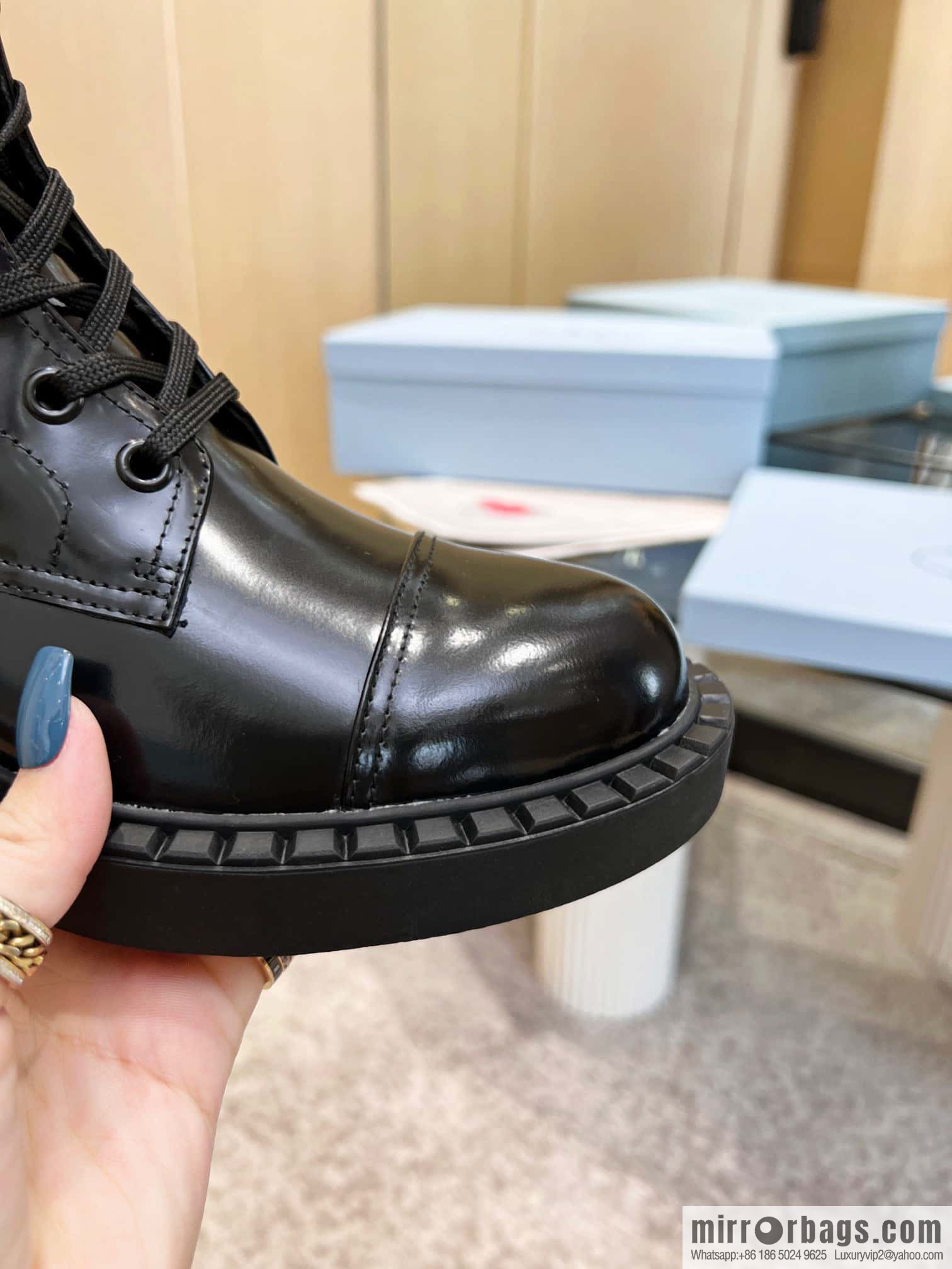 🐰🐰Top 🔝 2022SSS launched Prada boots series 🌲🌲 1 💥 PRADA early autumn and winter catwalk Internet celebrity with the same style