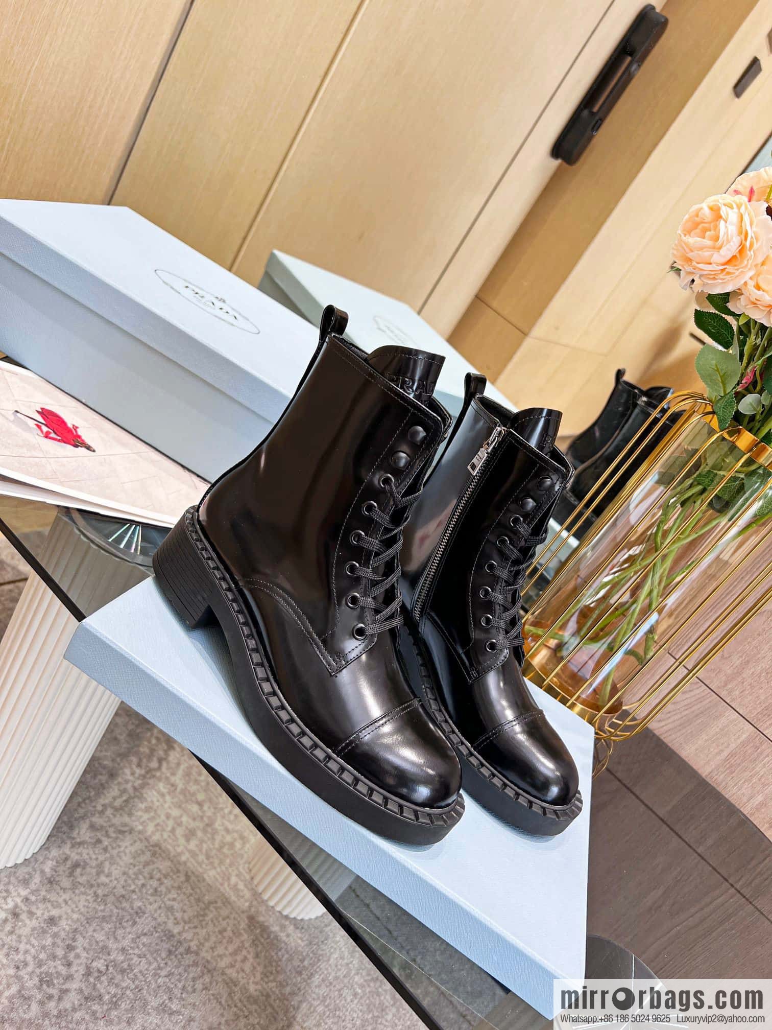🐰🐰Top 🔝 2022SSS launched Prada boots series 🌲🌲 1 💥 PRADA early autumn and winter catwalk Internet celebrity with the same style
