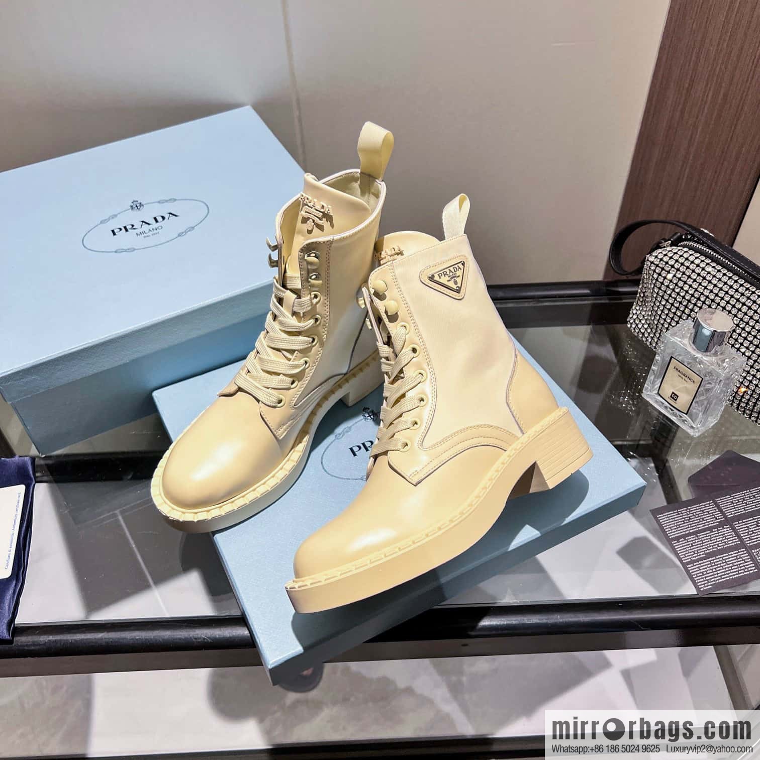 🐰🐰Top 🔝 2022SSS launched Prada boots series 🌲🌲 1 💥 PRADA early autumn and winter catwalk Internet celebrity with the same style