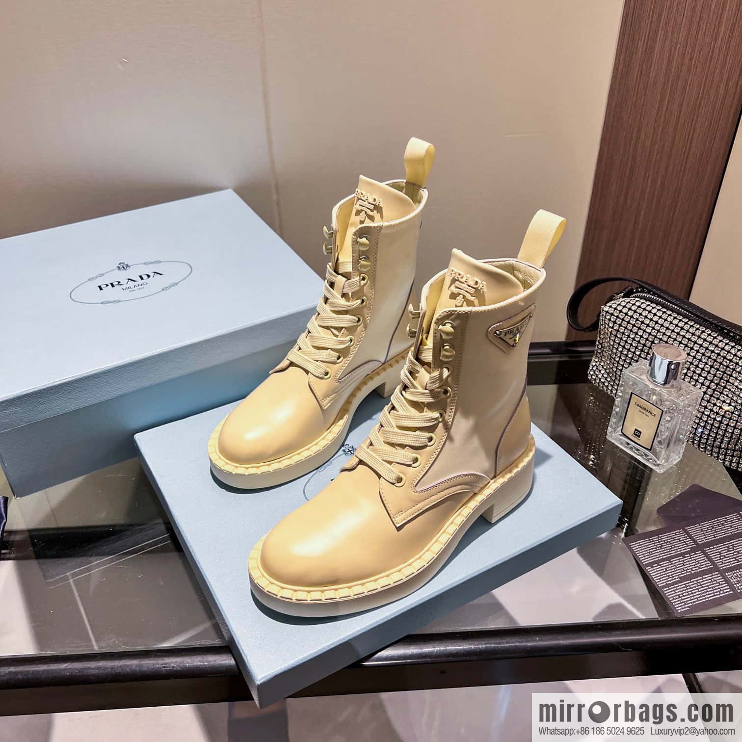 🐰🐰Top 🔝 2022SSS launched Prada boots series 🌲🌲 1 💥 PRADA early autumn and winter catwalk Internet celebrity with the same style