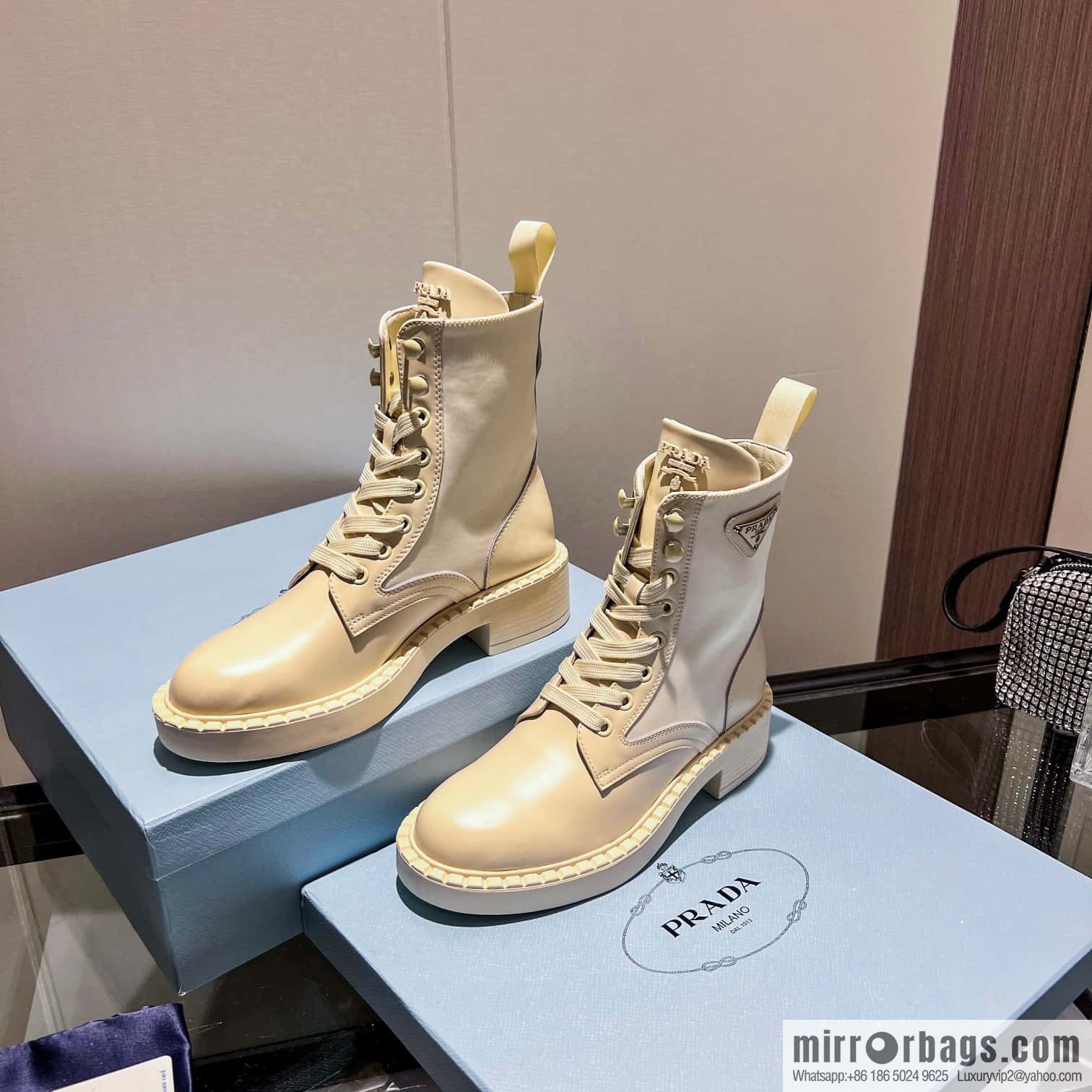 🐰🐰Top 🔝 2022SSS launched Prada boots series 🌲🌲 1 💥 PRADA early autumn and winter catwalk Internet celebrity with the same style
