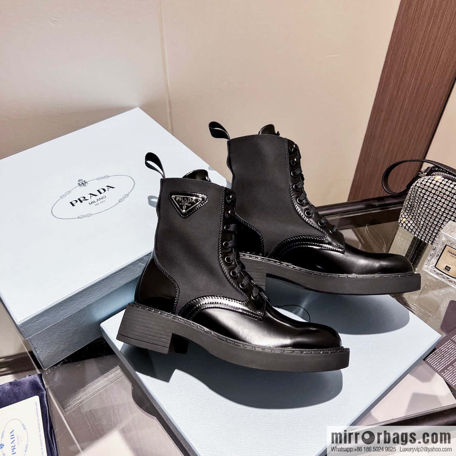 🐰🐰Top 🔝 2022SSS launched Prada boots series 🌲🌲 1 💥 PRADA early autumn and winter catwalk Internet celebrity with the same style