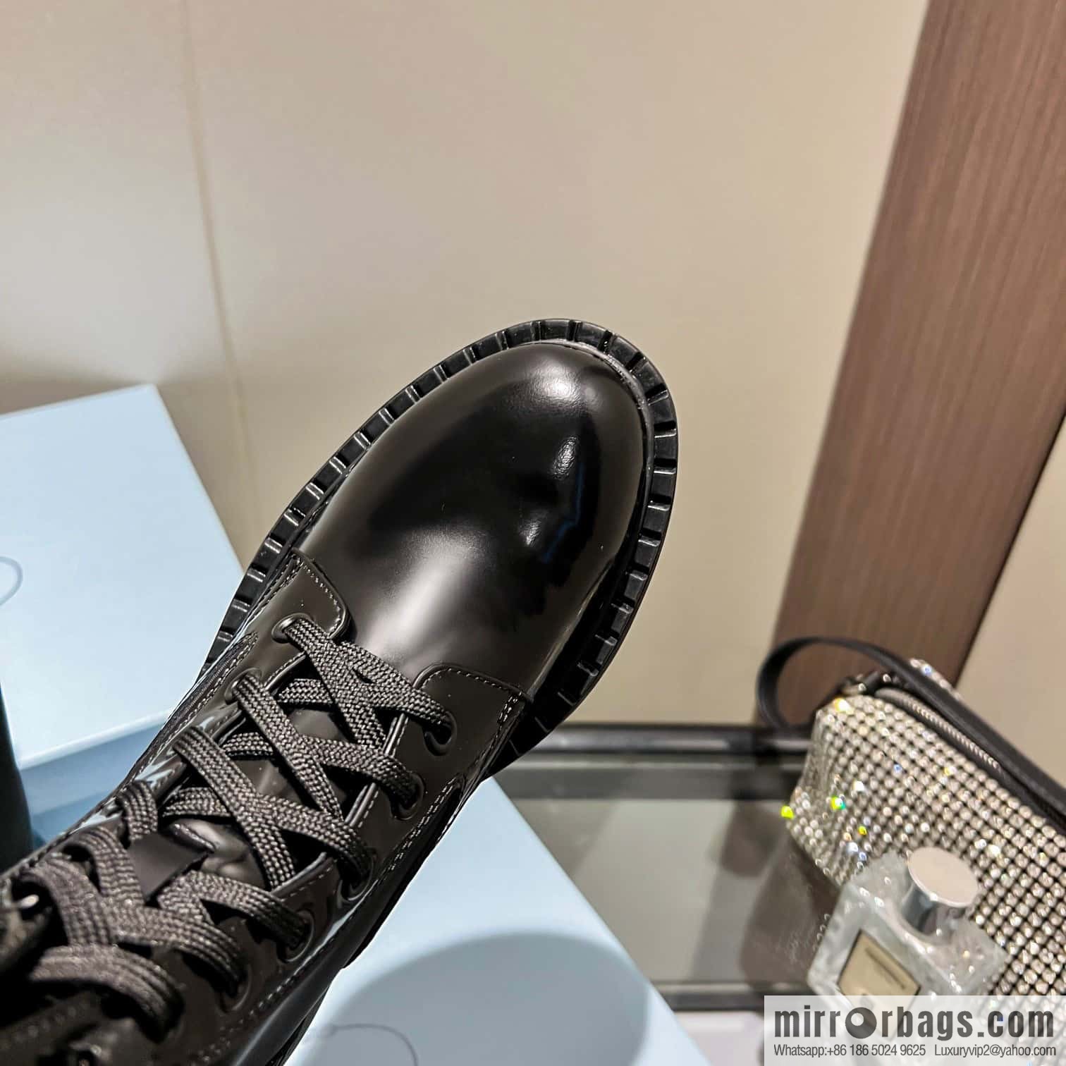🐰🐰Top 🔝 2022SSS launched Prada boots series 🌲🌲 1 💥 PRADA early autumn and winter catwalk Internet celebrity with the same style