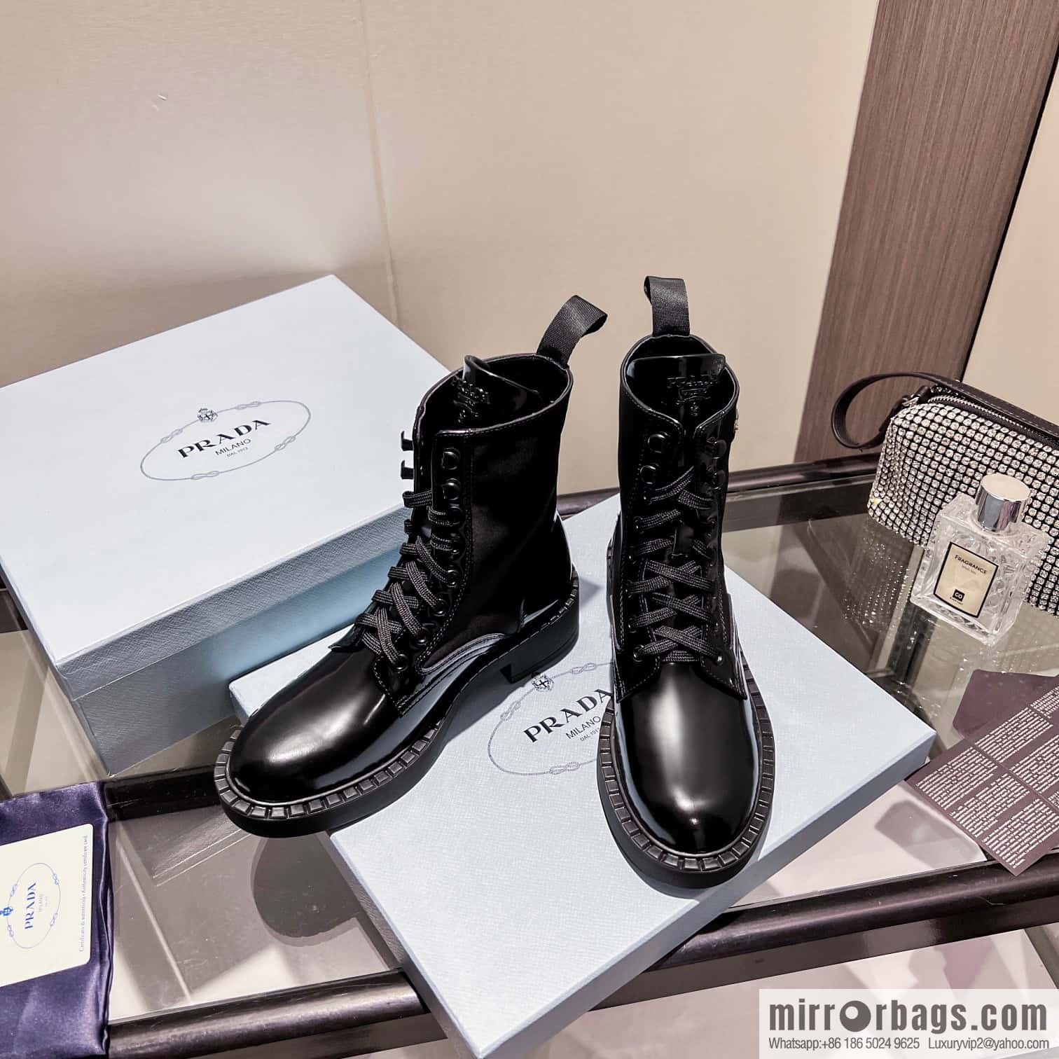 🐰🐰Top 🔝 2022SSS launched Prada boots series 🌲🌲 1 💥 PRADA early autumn and winter catwalk Internet celebrity with the same style