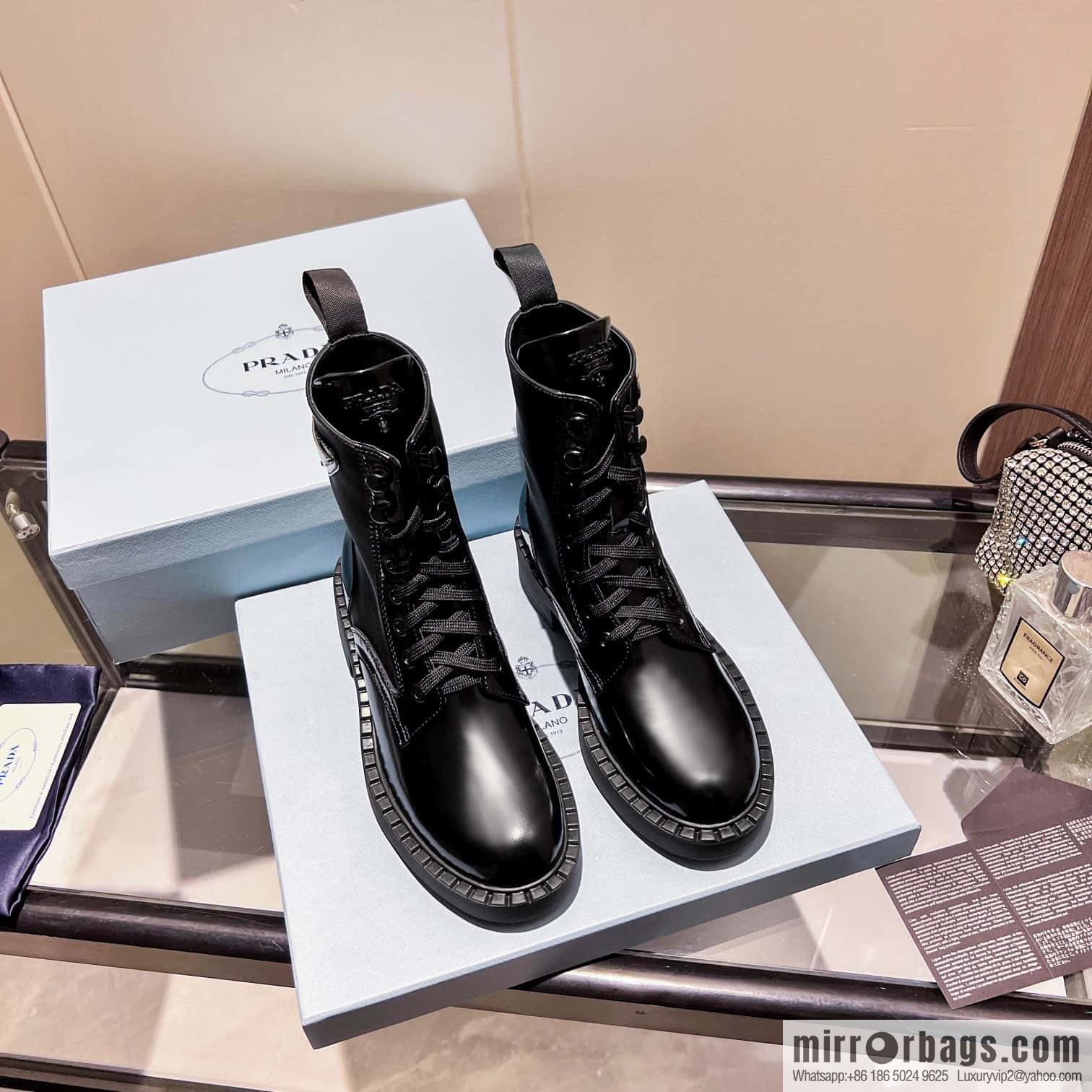 🐰🐰Top 🔝 2022SSS launched Prada boots series 🌲🌲 1 💥 PRADA early autumn and winter catwalk Internet celebrity with the same style