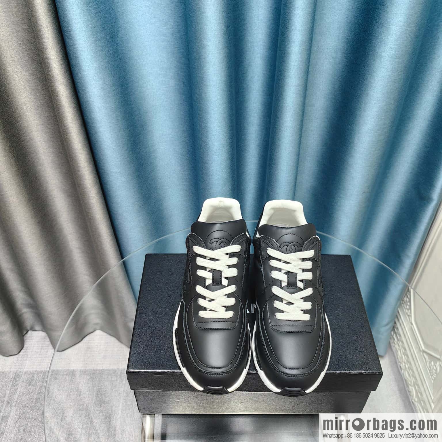 🐰🐰CHANE Xiaoxiang platform panda board shoes sneakers, Chanel 2023ss hot panda shoes 🐼 color scheme platform casual sneakers board shoes