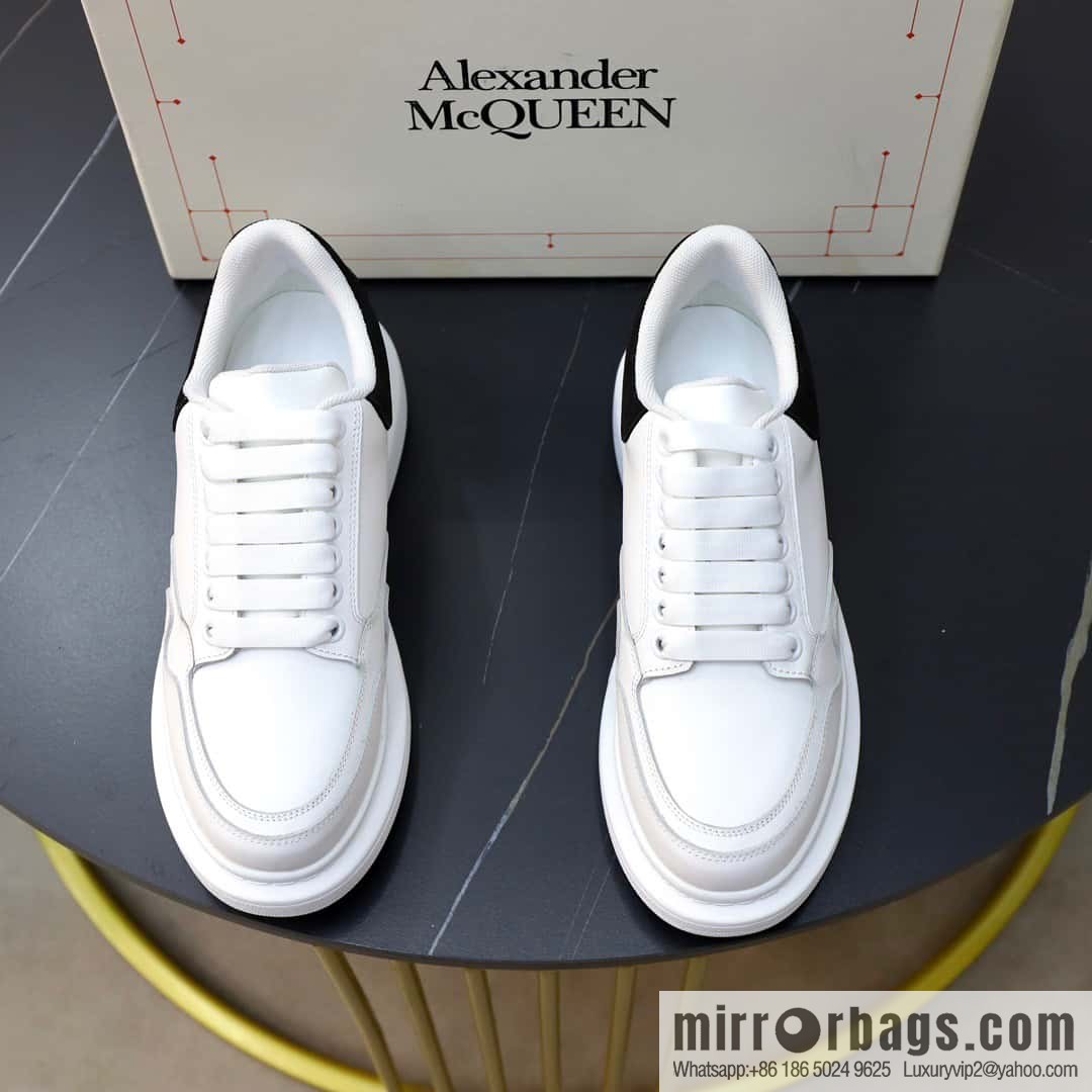 🐰🐰Alexander mcqueen/McQueen, couple 👫 classic star explosion versatile white shoes, original outsole