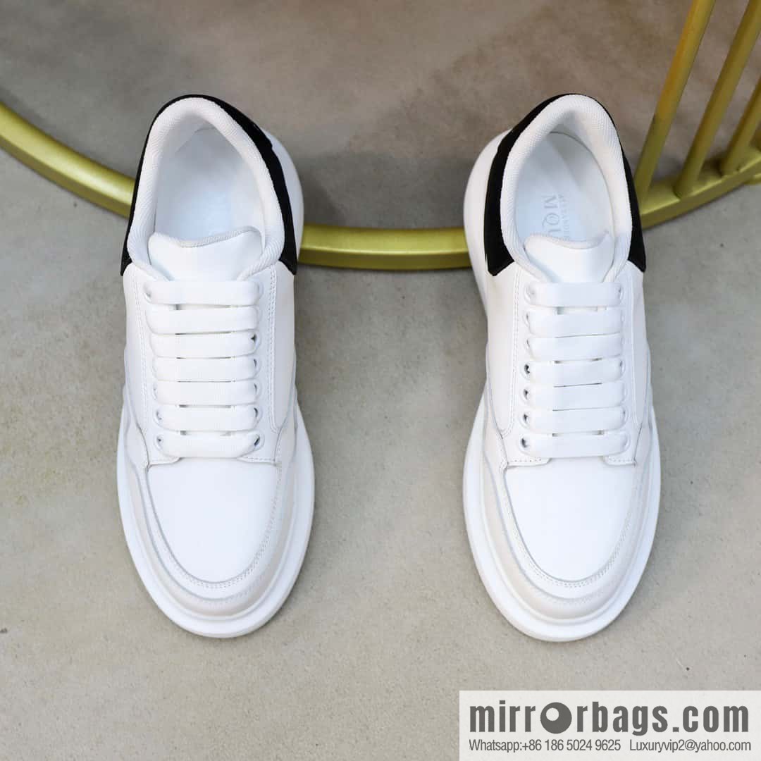 🐰🐰Alexander mcqueen/McQueen, couple 👫 classic star explosion versatile white shoes, original outsole