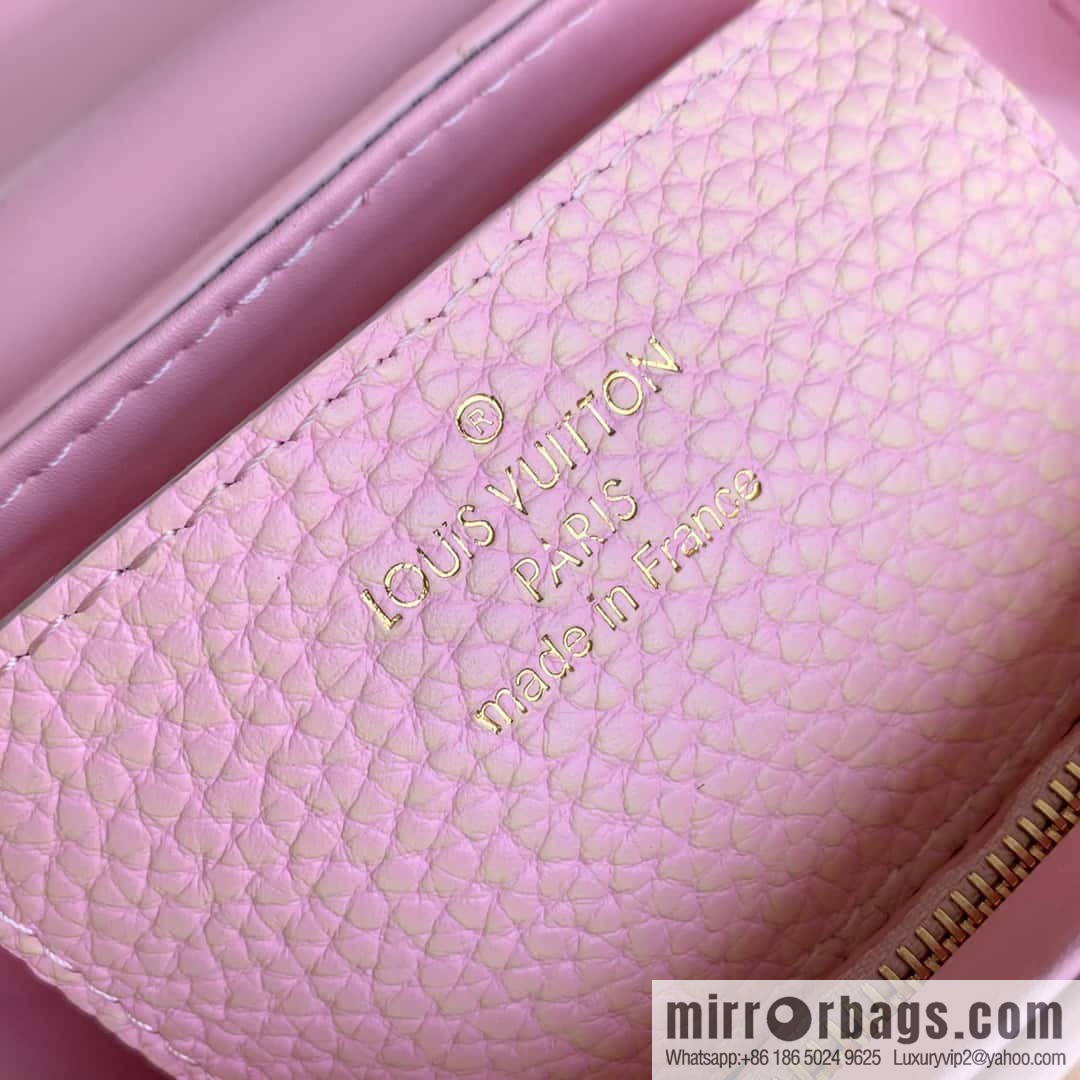 M20699 TWIST Small Handbag