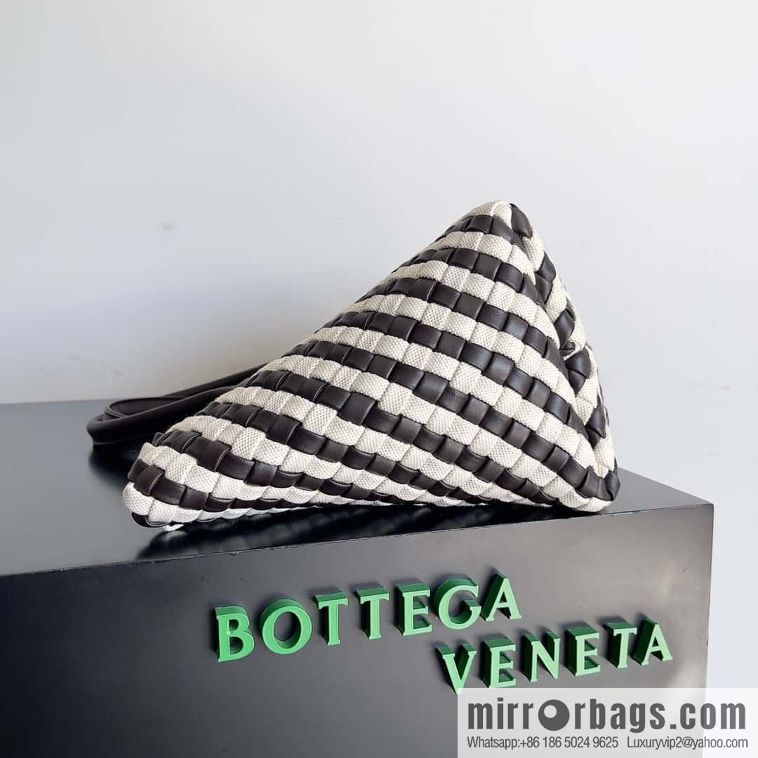 B new Cabat medium shopping bag model number: 755154