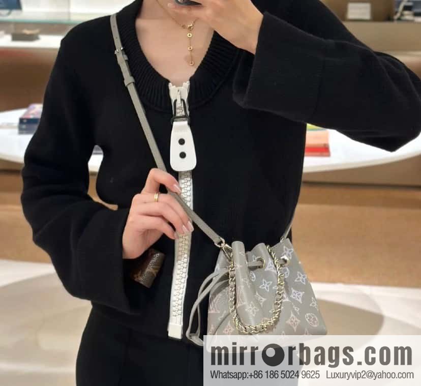 [Boutique‑grade] M82731 light gray, full leather mini bucket bag series Pico Bella bucket bag gray/gradual change (cut-out)