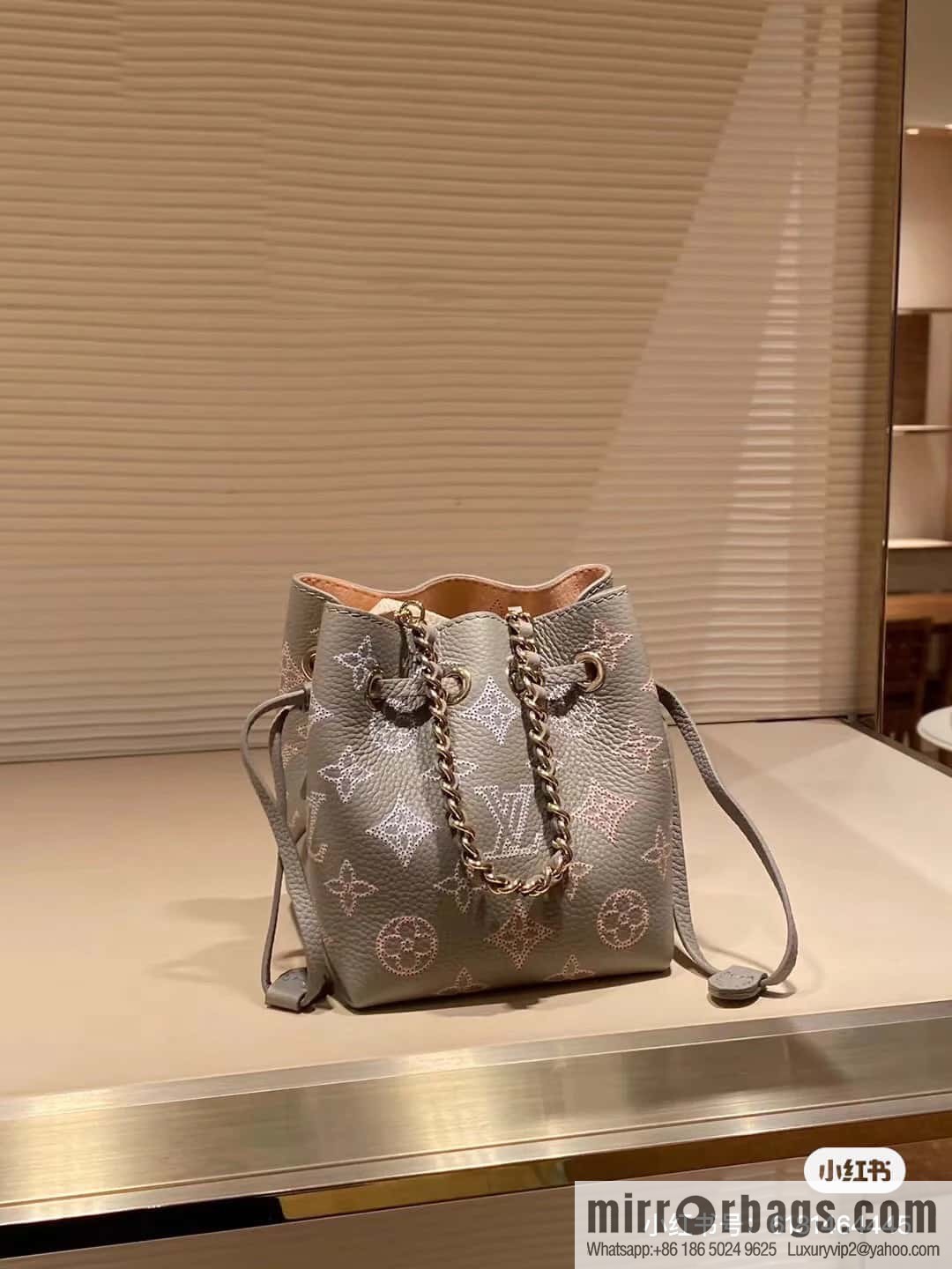 [Boutique‑grade] M82731 light gray, full leather mini bucket bag series Pico Bella bucket bag gray/gradual change (cut-out)