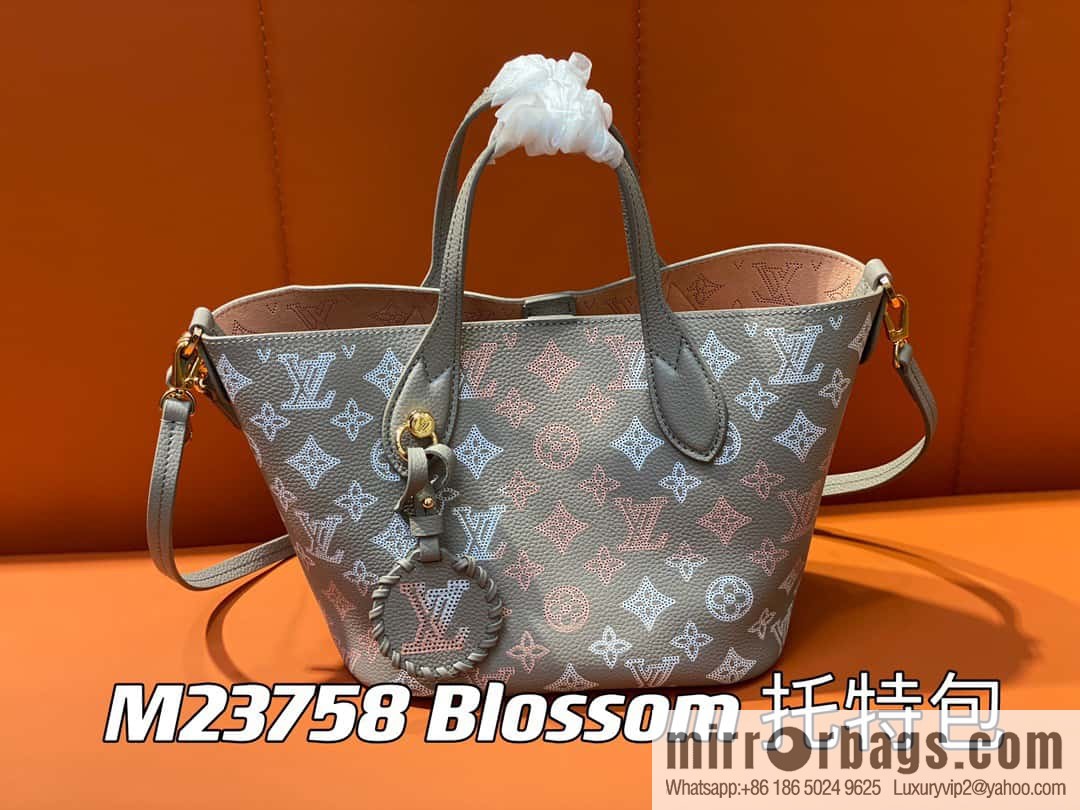 [Boutique‑grade] M23758 light gray, full leather bucket bag series Blossom small tote bag, gray gradual change (cut-out)