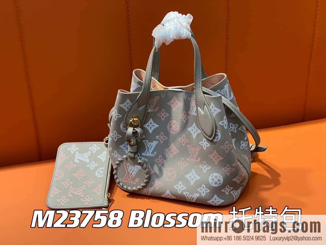 [Boutique‑grade] M23758 light gray, full leather bucket bag series Blossom small tote bag, gray gradual change (cut-out)