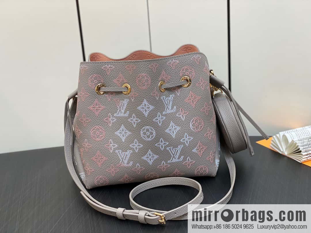 [Premium‑quality] M23388 light gray, full leather bucket bag series BELLA handbag, gray/gradual change (cut-out)