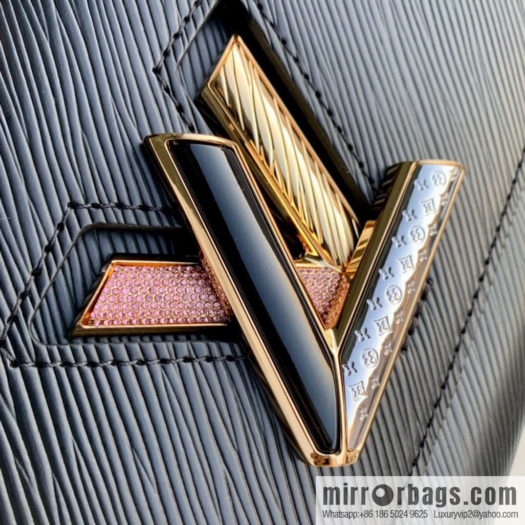 M21031 TWIST medium handbag