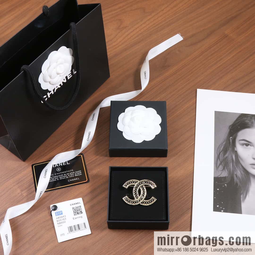 ☀️New ☑️ Chanel Double C Black Diamond Brooch ☀️