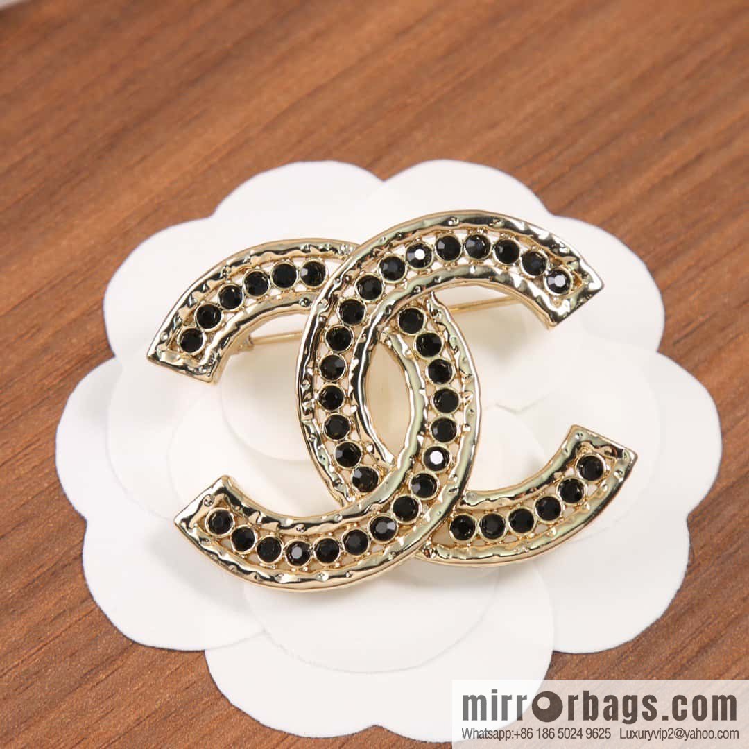 ☀️New ☑️ Chanel Double C Black Diamond Brooch ☀️