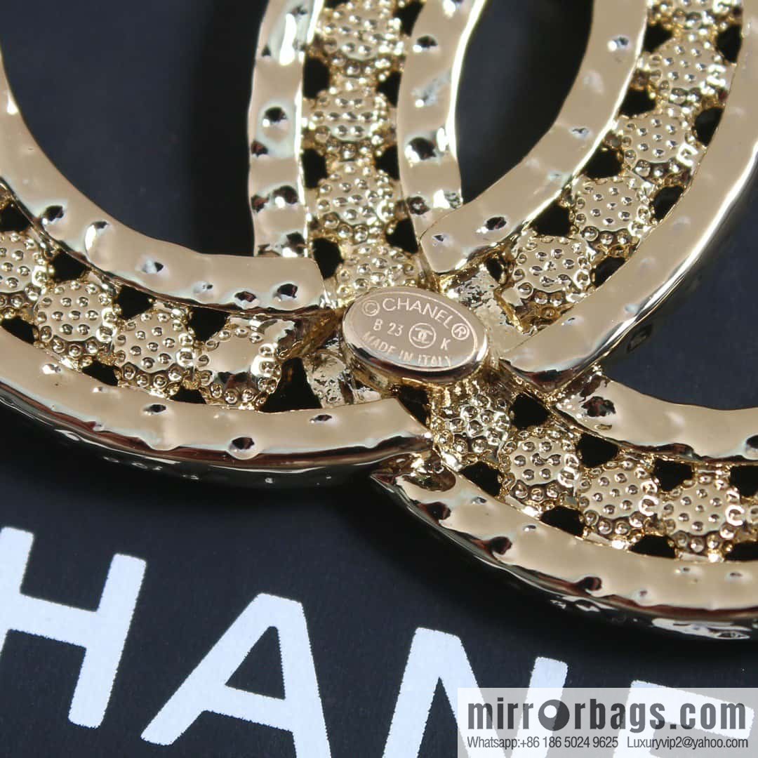 ☀️New ☑️ Chanel Double C Black Diamond Brooch ☀️