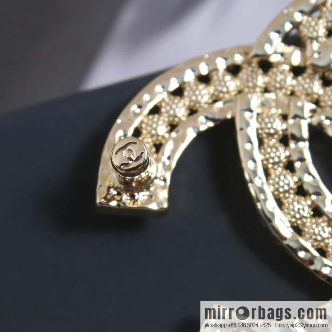 ☀️New ☑️ Chanel Double C Black Diamond Brooch ☀️