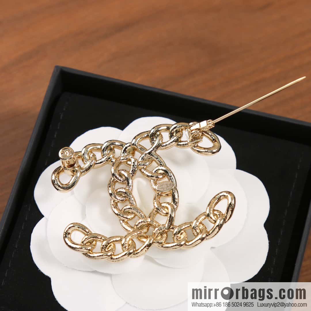 ☀️New ☑️ Chanel Double C Hollow Full Diamond Brooch ☀️