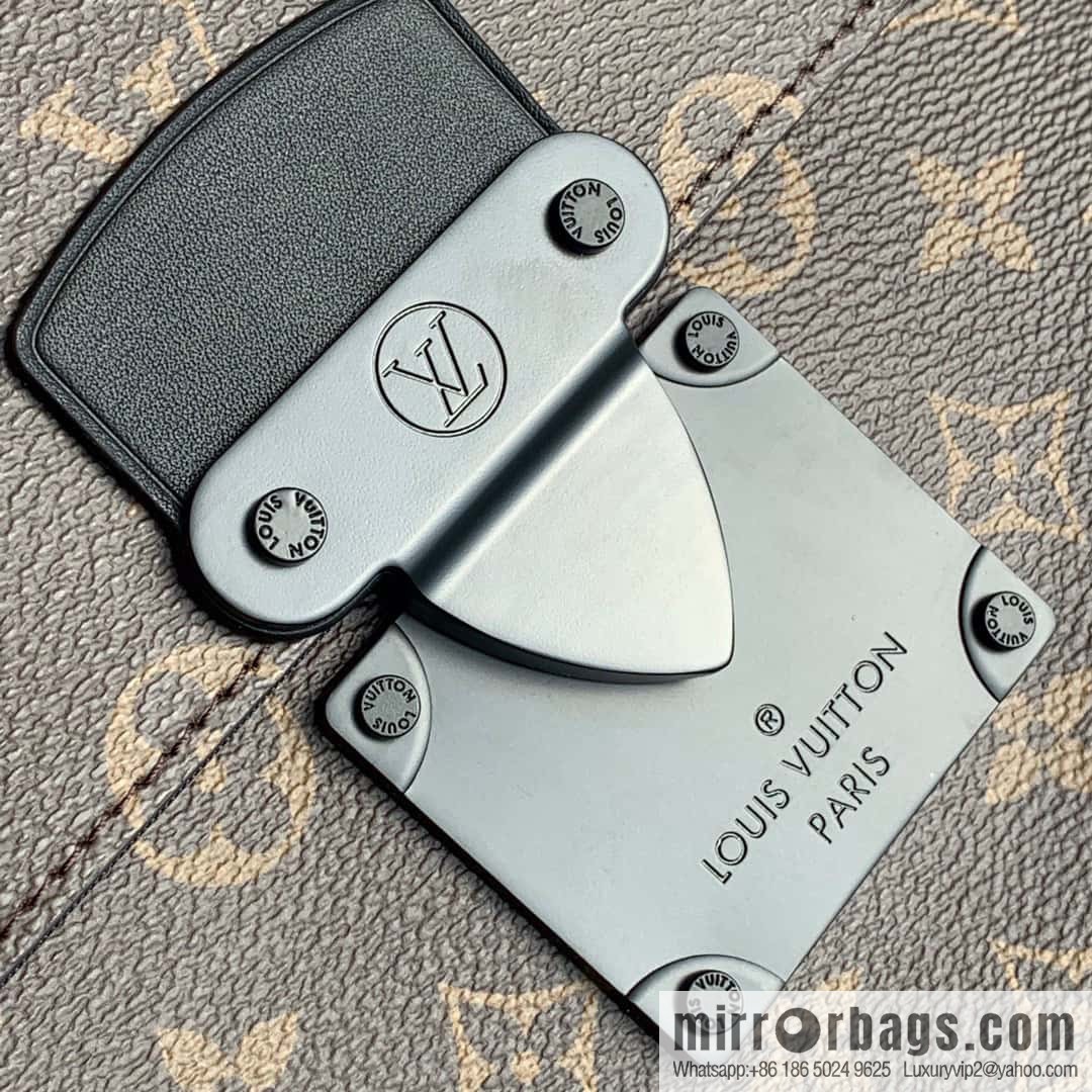 M80560 M80582 S Lock 4A Handbag