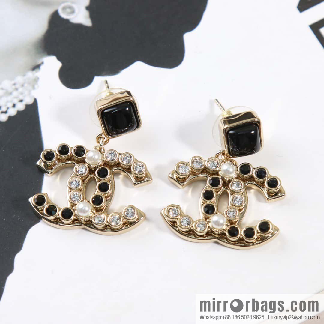 ☀️New ☑️ chanel c2 double c rhombus black diamond stud earrings ☀️