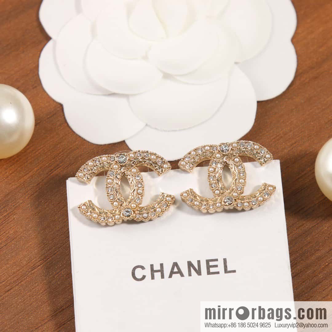 ☀️New ☑️ chanel c1 double c spacer diamond pearl stud earrings ☀️