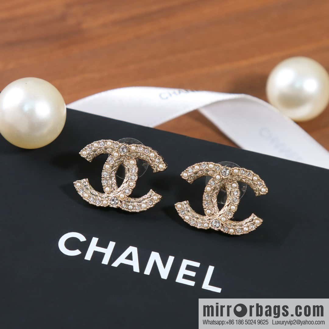 ☀️New ☑️ chanel c1 double c spacer diamond pearl stud earrings ☀️