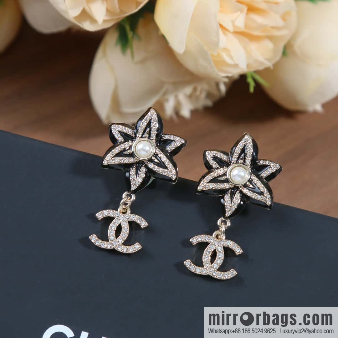 ☀️New ☑️ chanel c2 double c flower stud earrings ☀️