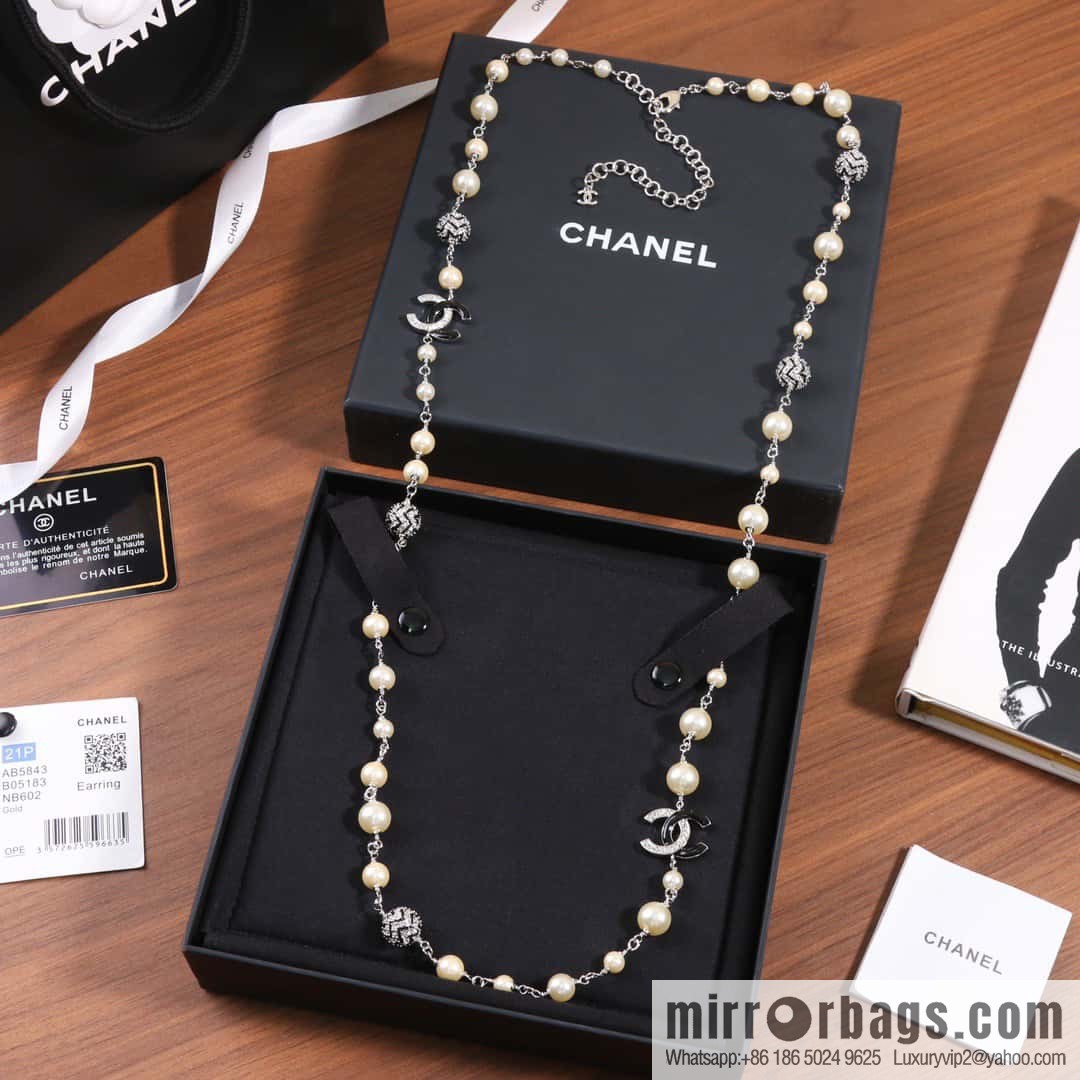☀️New ☑️ Chanel Double C Pearl Pentagram ⭐ Star Sweater Chain Necklace ☀️