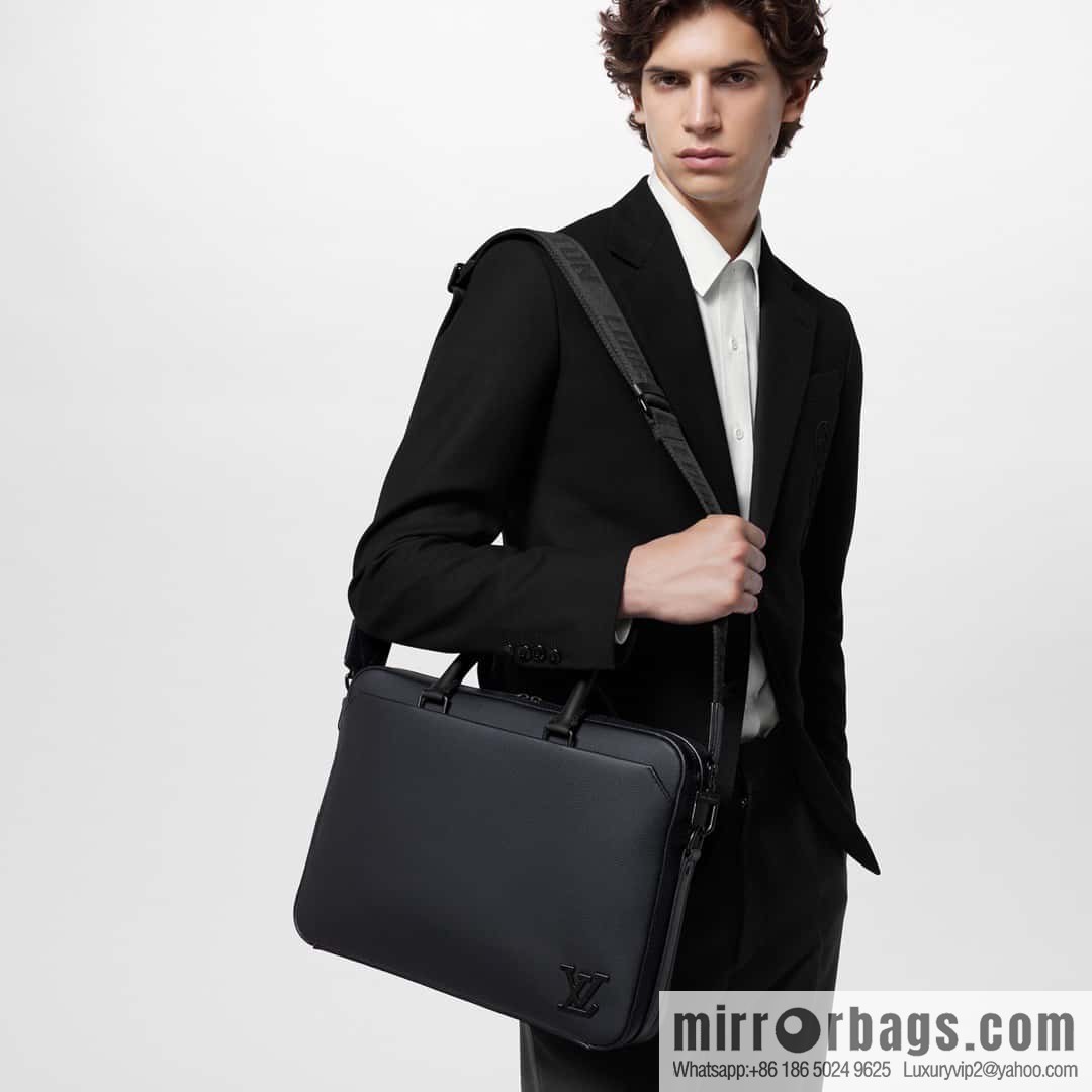 M23778 autumn and winter new full leather briefcase series PILOT briefcase