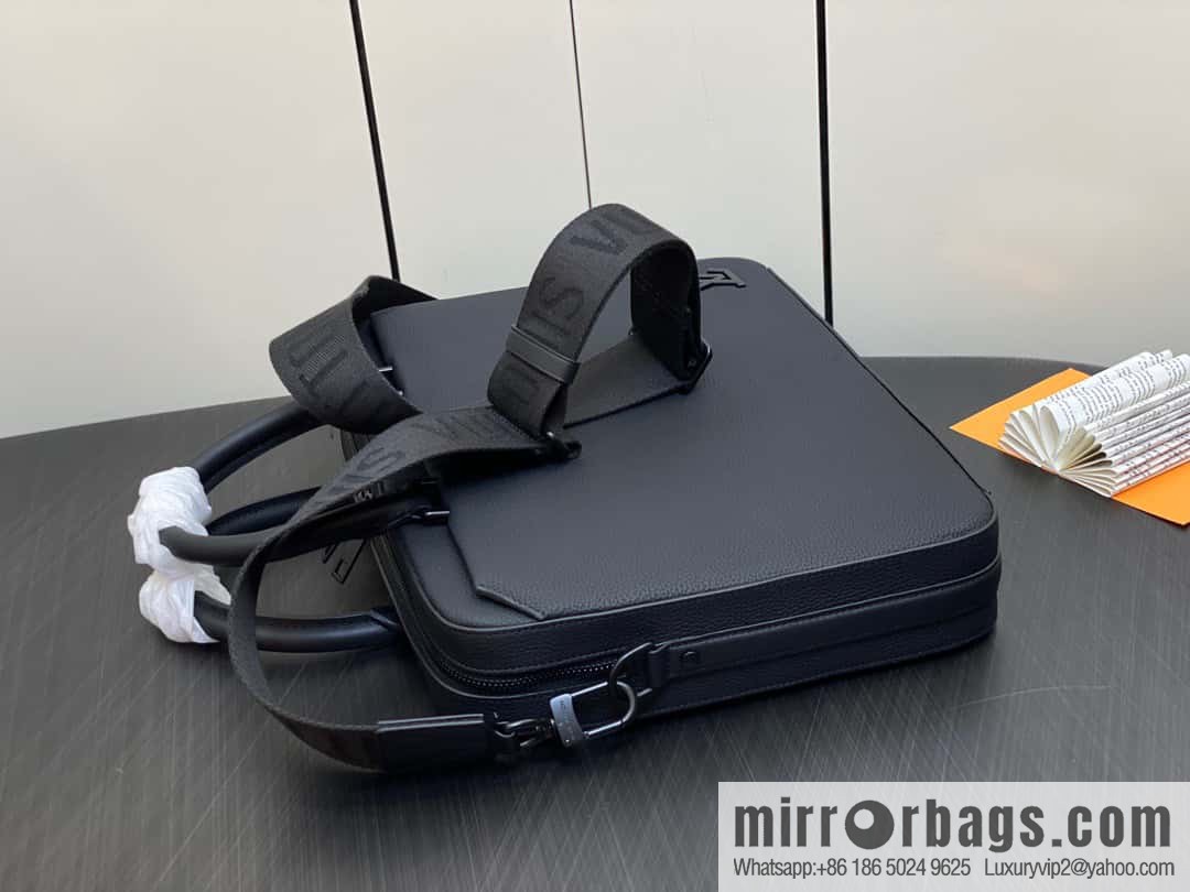 M23778 autumn and winter new full leather briefcase series PILOT briefcase