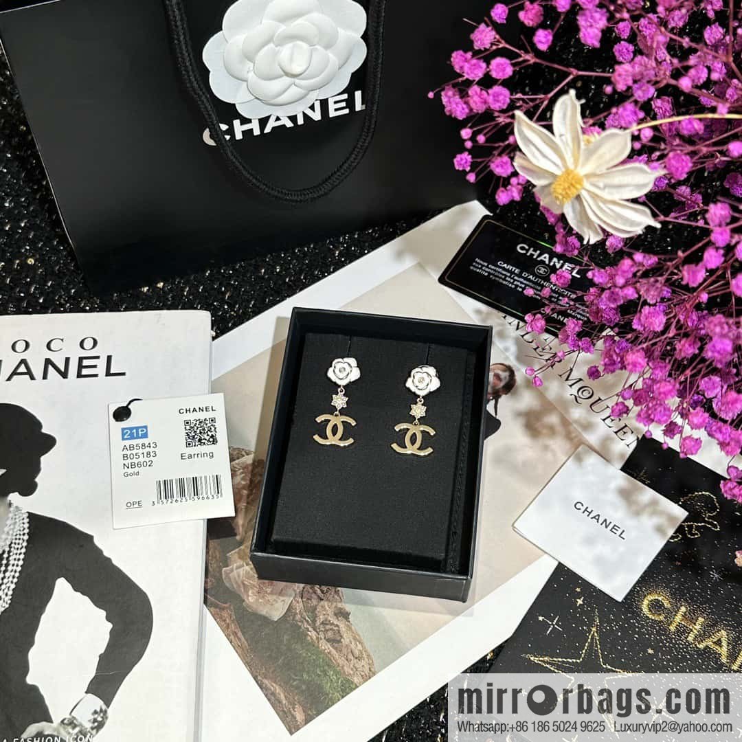 ☀️Original ☀️ new ☑️ Chanel c3 double c camellia earrings ☀️