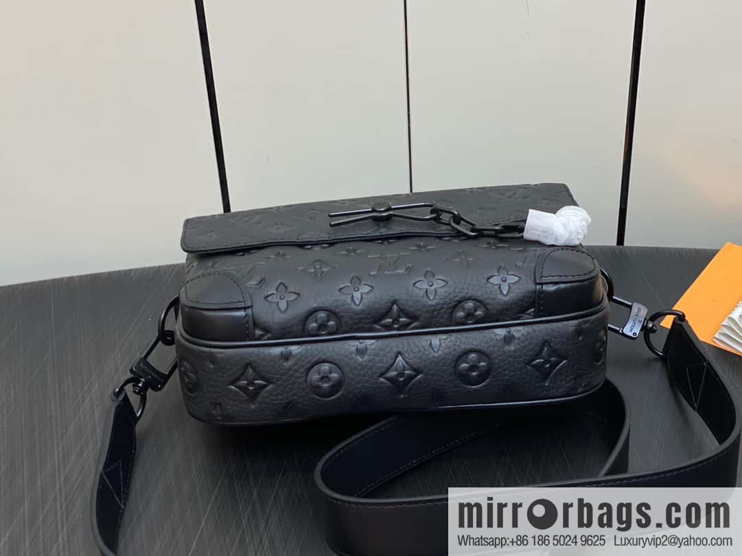 [Premium‑quality] M23742 46795 full leather black men's bag messenger bag series Steamer messenger bag