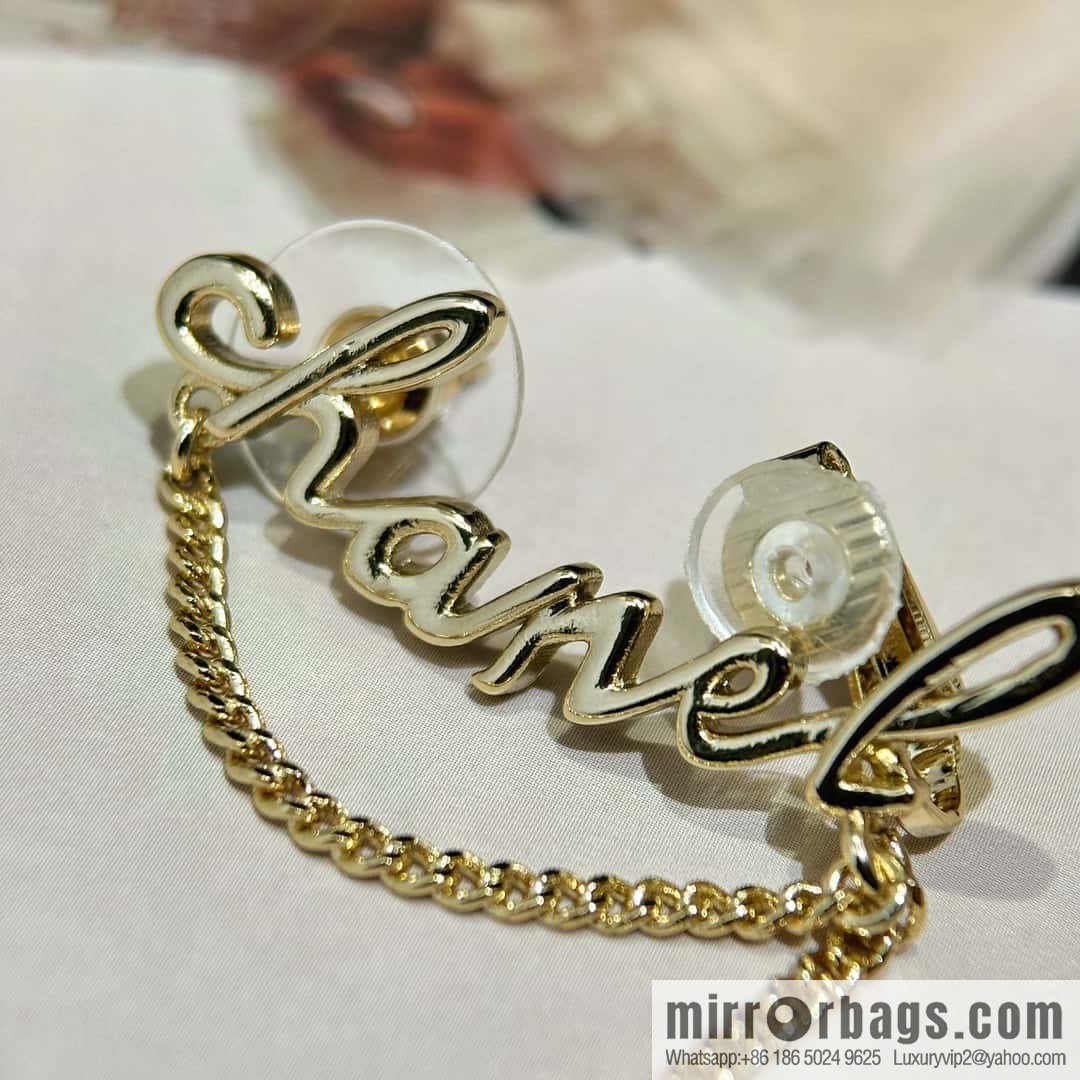 ☀️New ☑️ Chanel letter CHANEL earclip earrings ☀️