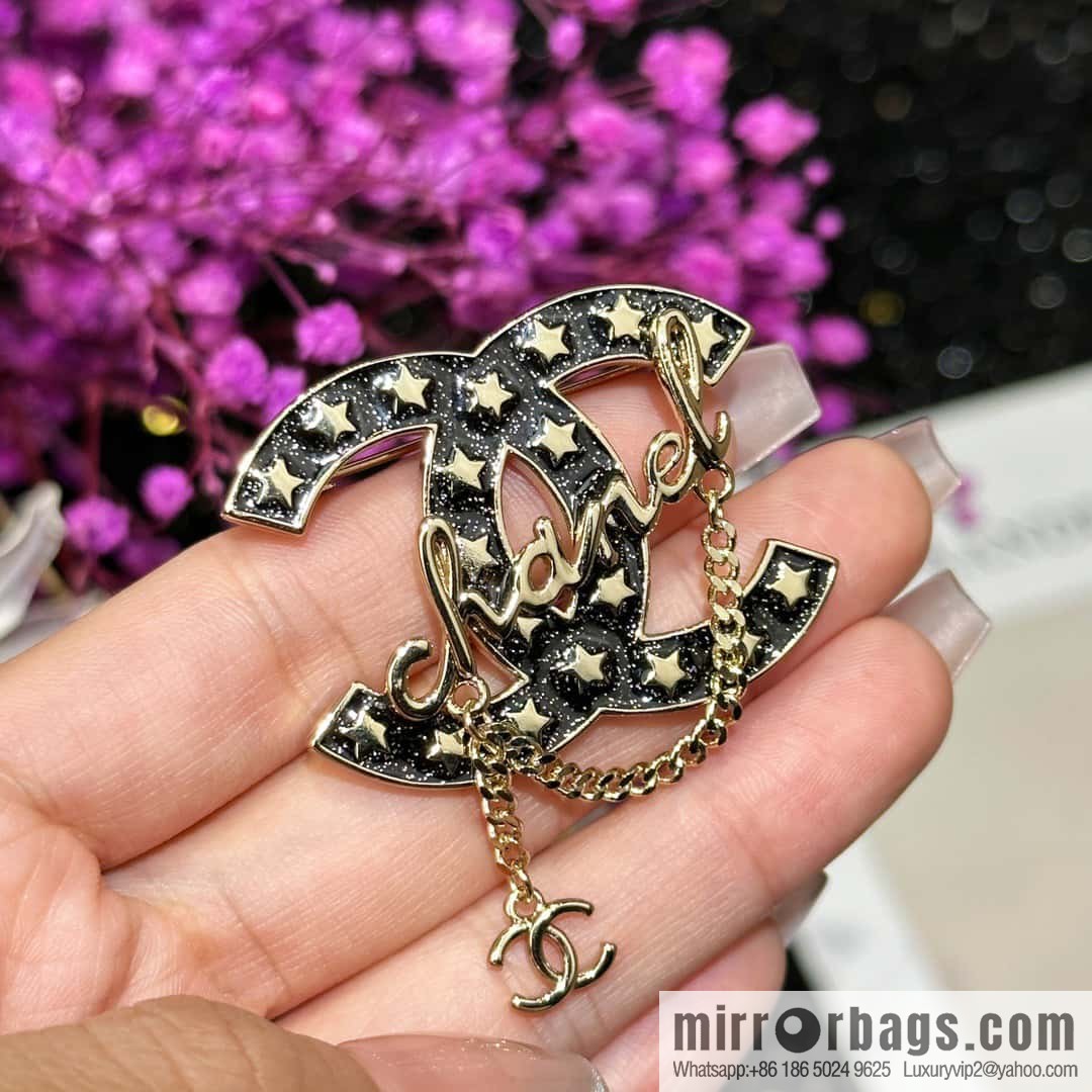 ☀️New ☑️ Chanel Double C Fringe Brooch ☀️