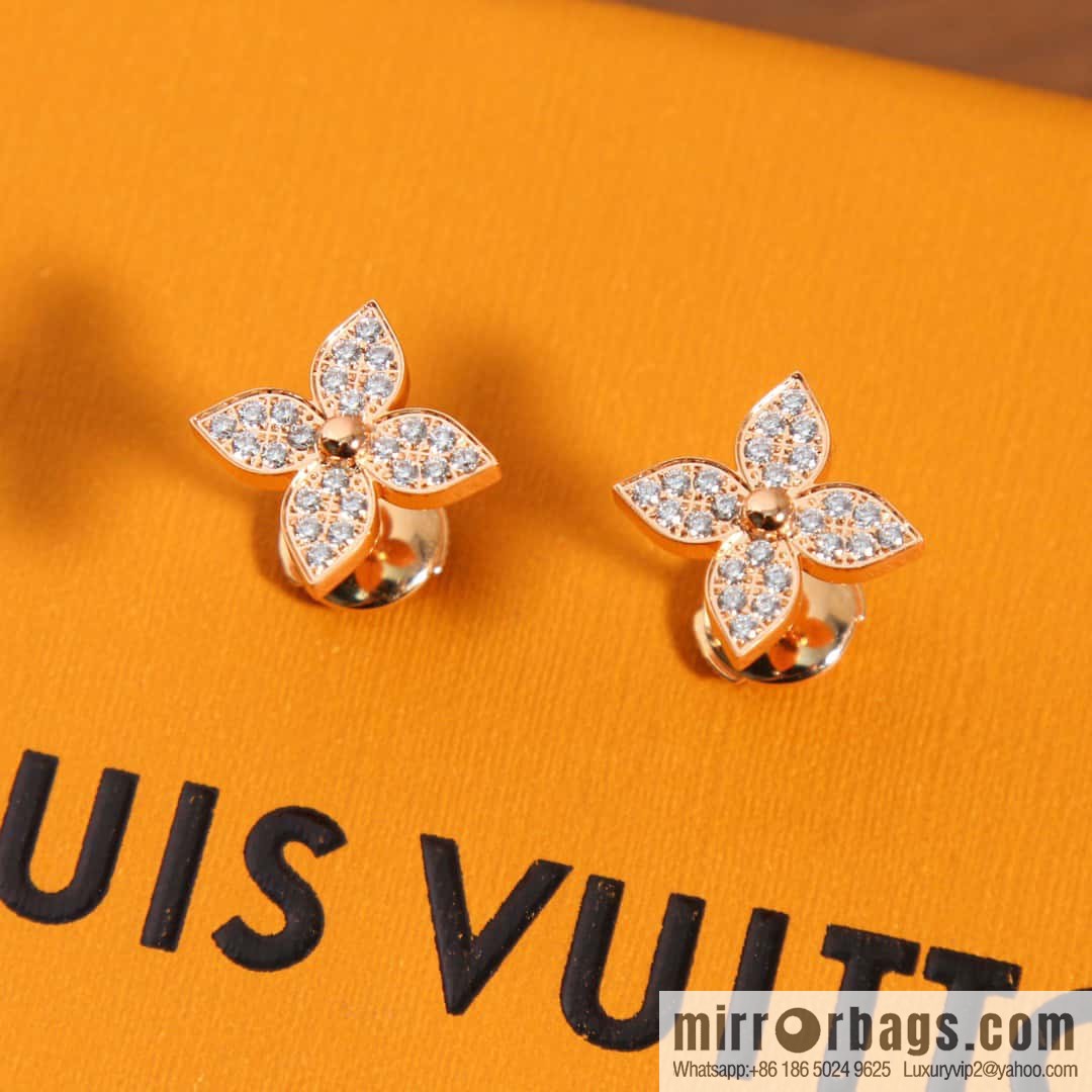 Louis Vuitton Blossom Collection, Four Leaf Clover Earrings