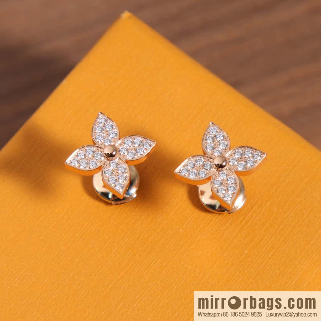 Louis Vuitton Blossom Collection, Four Leaf Clover Earrings