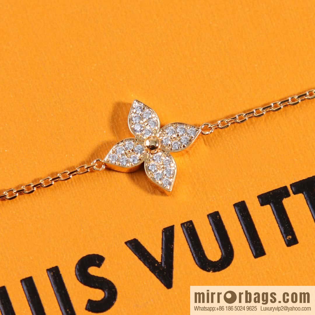 ☀Louis Vuitton Blossom Collection, Four Leaf Clover Bracelet ☀