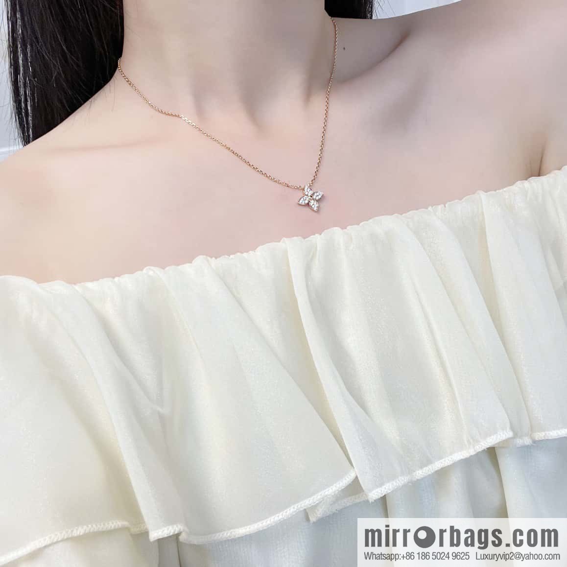 Louis Vuitton Blossom Collection, Four Leaf Clover Necklace