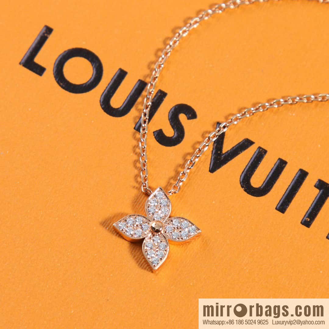 Louis Vuitton Blossom Collection, Four Leaf Clover Necklace