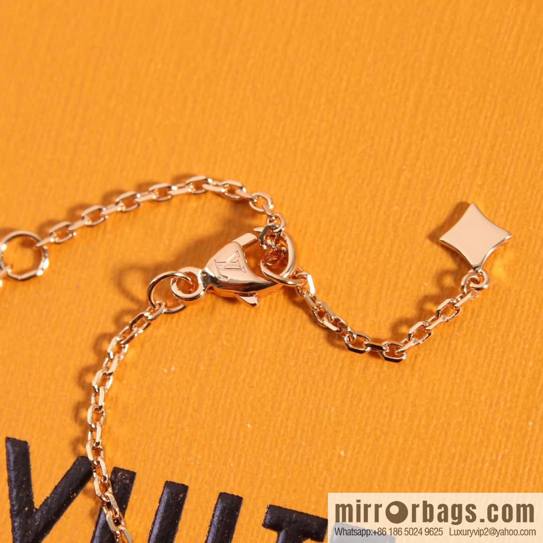Louis Vuitton Blossom Collection, Four Leaf Clover Necklace
