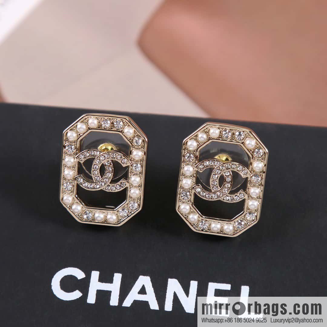 New ☑️ Chanel c1 double c octagonal pearl stud earrings