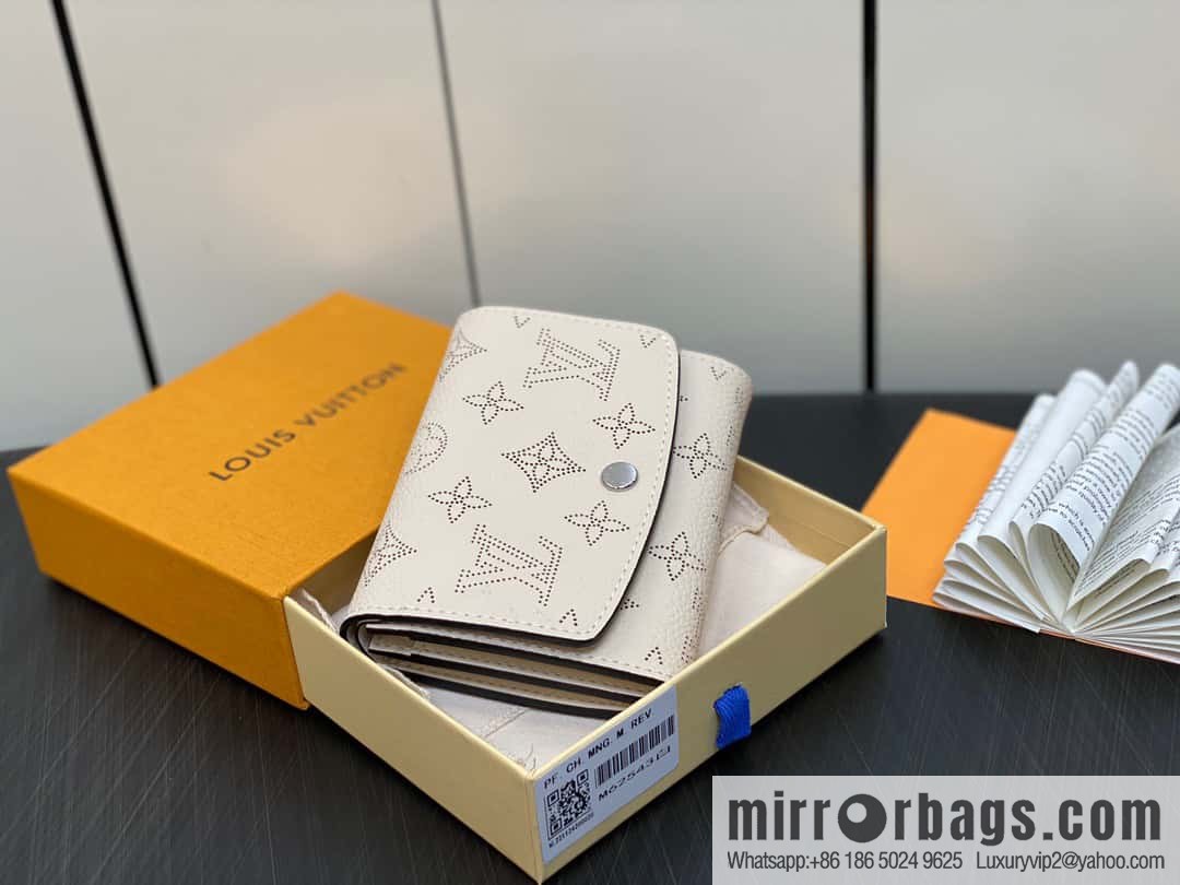 [Premium‑quality] M62542 meters white, full leather flip wallet series IRIS COMPACT wallet