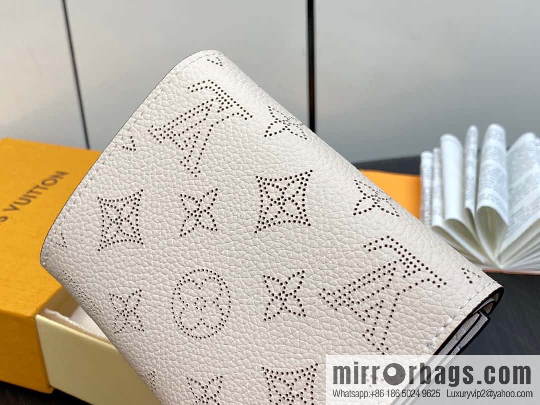 [Premium‑quality] M62542 meters white, full leather flip wallet series IRIS COMPACT wallet